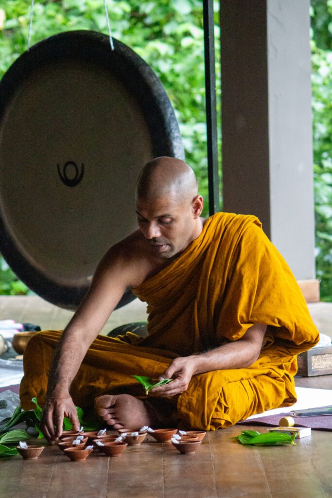 The Vipassana Retreat: Satipaṭṭhāna at Rekawa